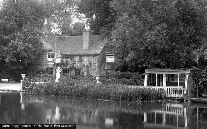 Photo of Hoddesdon, King's Arms Hotel, Rye House 1904