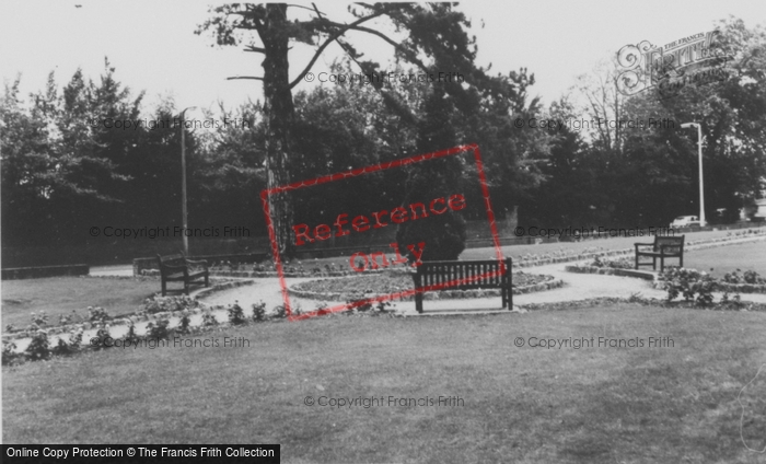 Photo of Hoddesdon, Spinning Wheel Gardens c.1965