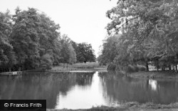 The Lake, Barclay Park c.1955, Hoddesdon