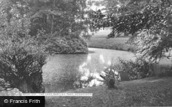 The Lake, Barclay Park c.1955, Hoddesdon