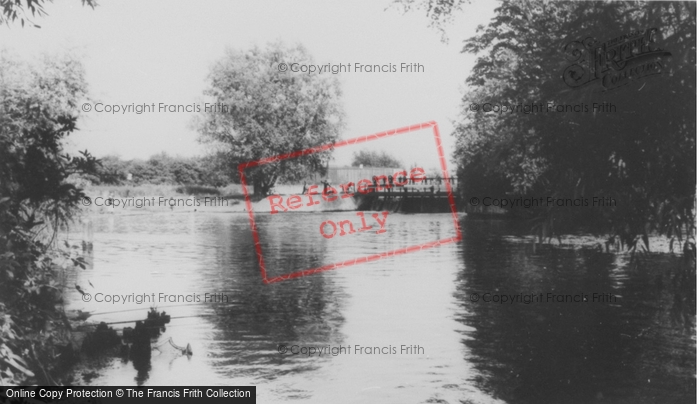 Photo of Hoddesdon, The River c.1965