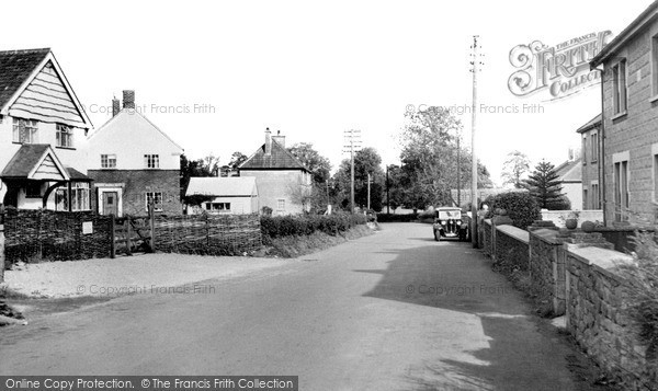 Photo of Holcombe, Brewery Road c.1950