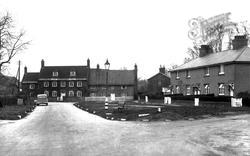 The Village Green c.1945, Holdenhurst