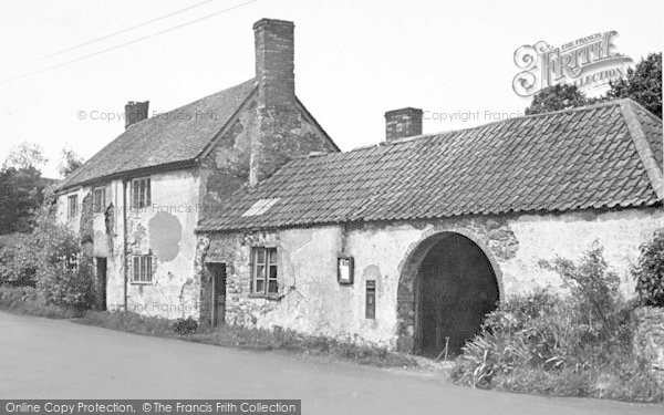 Photo of Holford, The Smithy c.1955