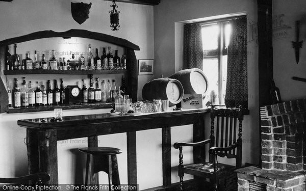 Photo of Holland On Sea, The Club Room And Bar, Oakwood Hall c.1950