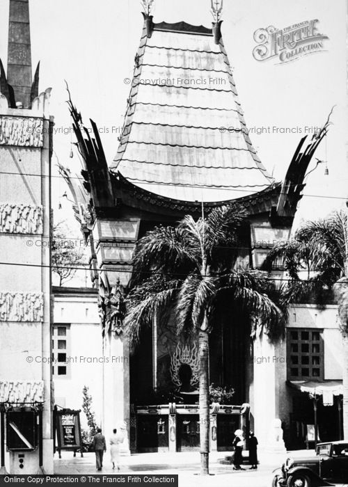 Photo of Hollywood, Chinese Theatre c.1935