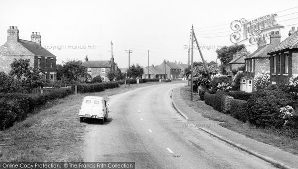 Photo of Holme On Spalding Moor, Selby Road c.1960