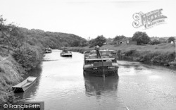 The River c.1960, Holt Fleet