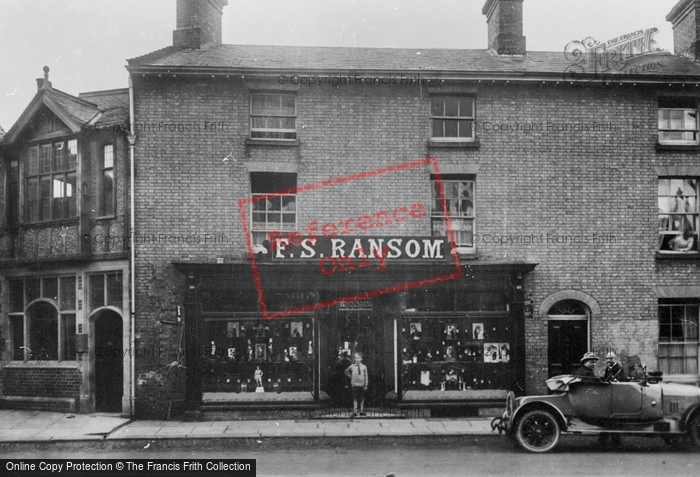 Photo of Holt, Ransom Shop 1922
