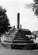 The Old Cross c.1960, Holt