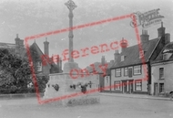 Watr Memorial And Grammar School 1922, Holt