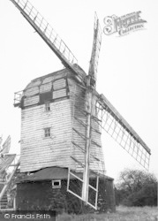 The Windmill c.1960, Holton