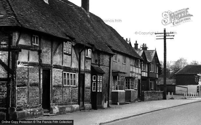 Photo of Holybourne, Old Houses, Main Road c.1955