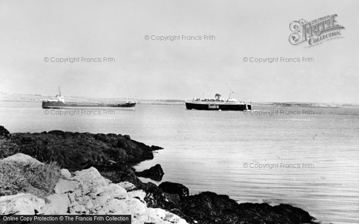 Photo of Holyhead, Sealink Leaving The Harbour c.1970