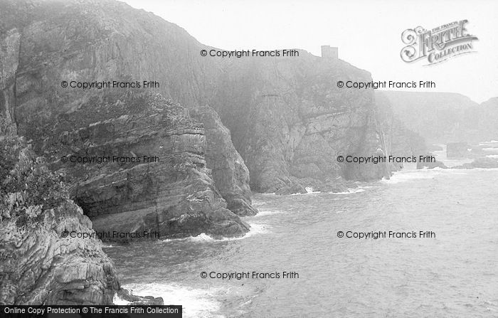 Photo of Holyhead, South Stack, Ellins Tower c.1935