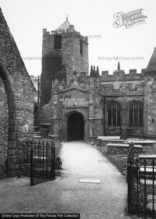 Photo of Holyhead, St Cybi's Church c.1950