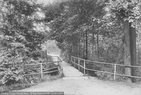 Photo of Holyport, Bourne Bridge 1909