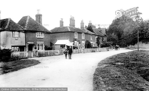 Photo of Holyport, Main Road 1909