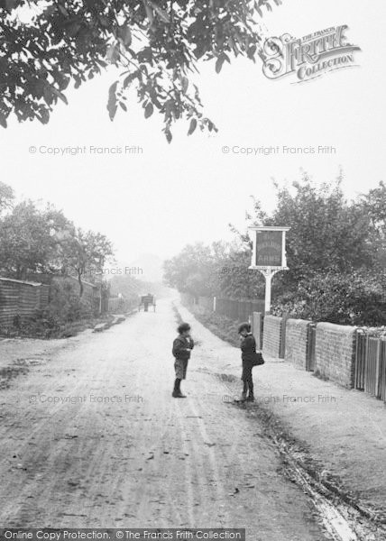 Photo of Holyport, Sturt Green, Children 1909