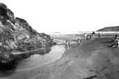 The Sands 1931, Holywell Bay
