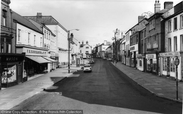 Photo of Holywell, High Street c.1960