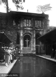 Plunge Bath, St Winefride's Well c.1930, Holywell