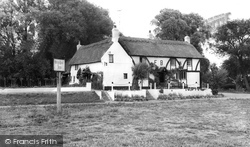 Holywell, the Ferry Boat Inn c1960