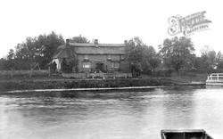 The Old Ferry Boat Inn 1914, Holywell