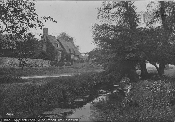 Photo of Holywell, Village 1914