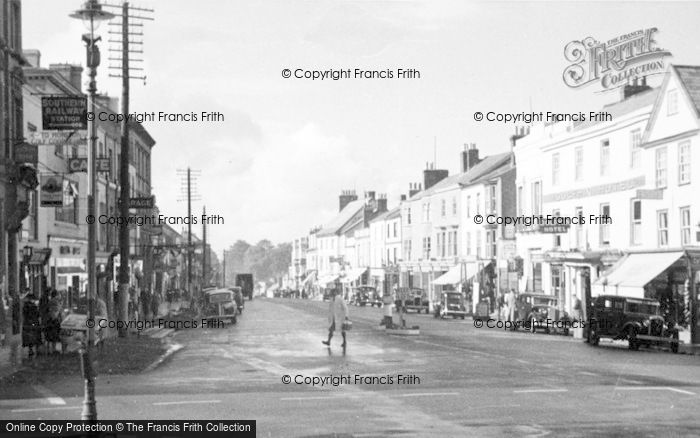 Photo of Honiton, Main Street c.1939