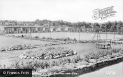 Hopton, Constitutional Holiday Camp, Tennis Courts c.1955, Hopton On Sea