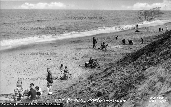 Photo of Hopton, The Beach c.1955