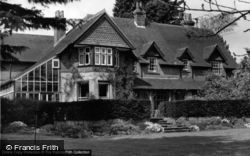 Whinrig Guest House c.1955, Horam