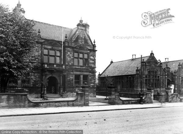 Photo of Horbury, Town Hall And Library, Westfield Road c.1955