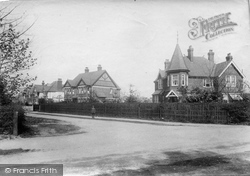 Ringley Avenue 1906, Horley