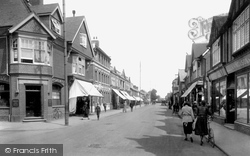 Station Road 1921, Horley