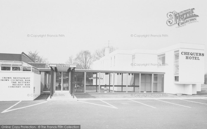 Photo of Horley, The Chequers Hotel c.1965