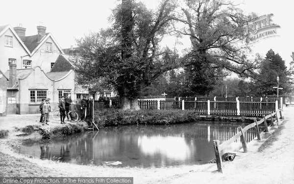 Photo of Horley, The Chequers Pond 1905