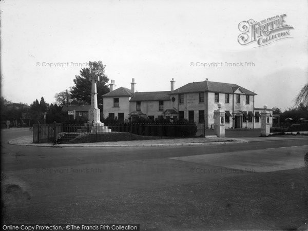 Photo of Horley, The Thorns Hotel 1933