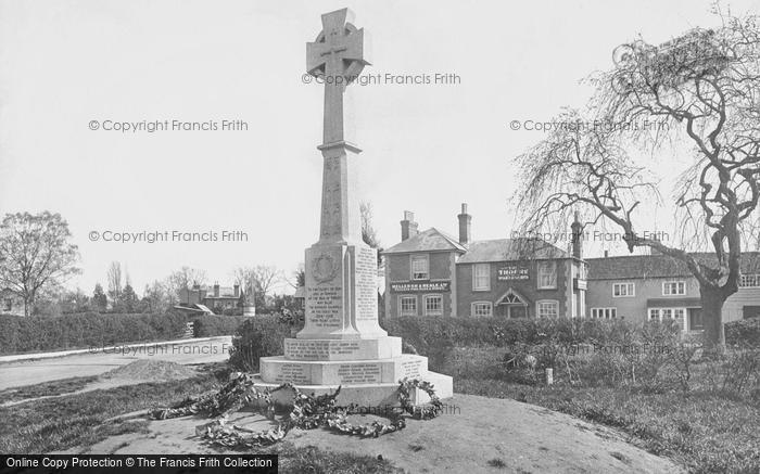 Photo of Horley, War Memorial 1922