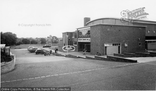 Photo of Hornchurch, Swimming Pool 1966