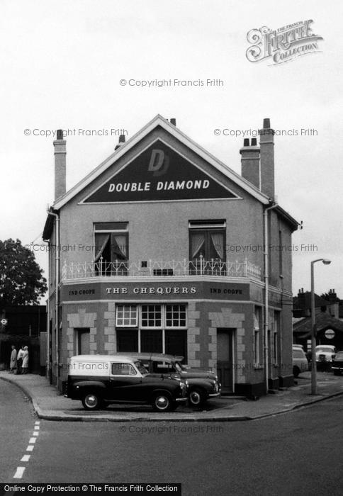 Photo of Hornchurch, The Chequers c.1965
