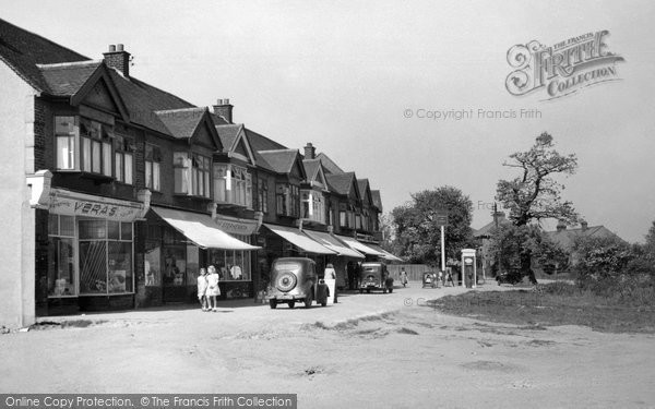 Photo of Hornchurch, Woodhall Parade c.1950