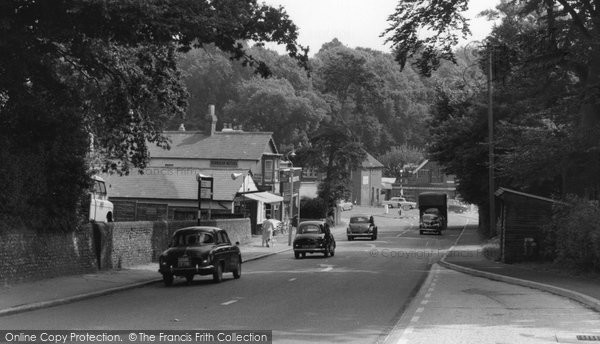 Photo of Horndean, Portsmouth Road c.1960