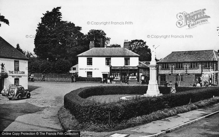 Photo of Horndean, The Square c.1955