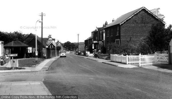 Photo of Horndon On The Hill, The High Street c.1960