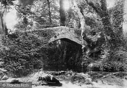 Stone Bridge 1890, Horner