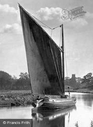 A Wherry On The Broads 1902, Horning