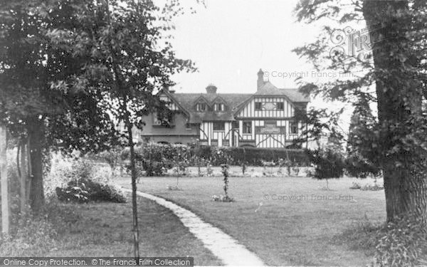 Photo of Horning, Swan Hotel Gardens c.1950