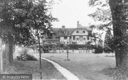 Swan Hotel Gardens c.1950, Horning